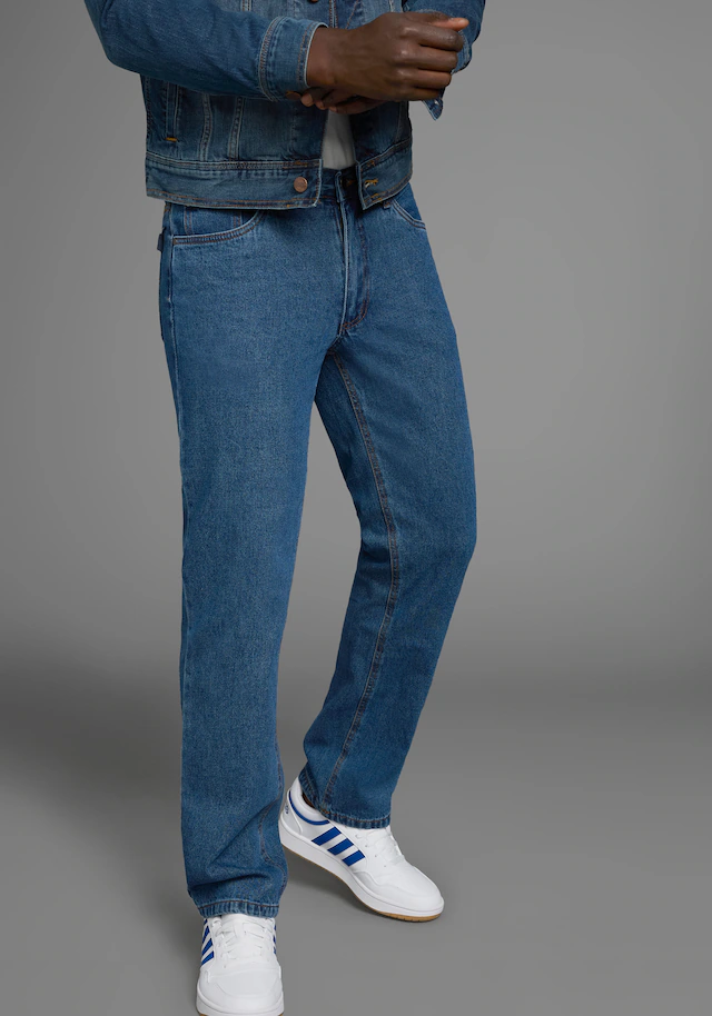 Arizona Regular-fit-Jeans »James« regular fit, gerades Bein, Five-Pocket-Form, normale Leibhöhe