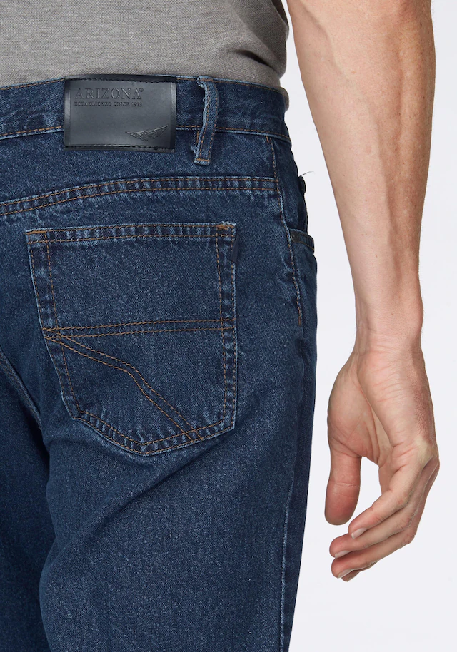 Arizona Regular-fit-Jeans »James« regular fit, gerades Bein, Five-Pocket-Form, normale Leibhöhe