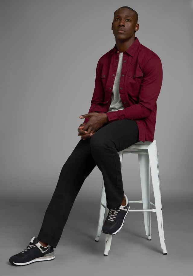 Arizona Regular-fit-Jeans »James« regular fit, gerades Bein, Five-Pocket-Form, normale Leibhöhe