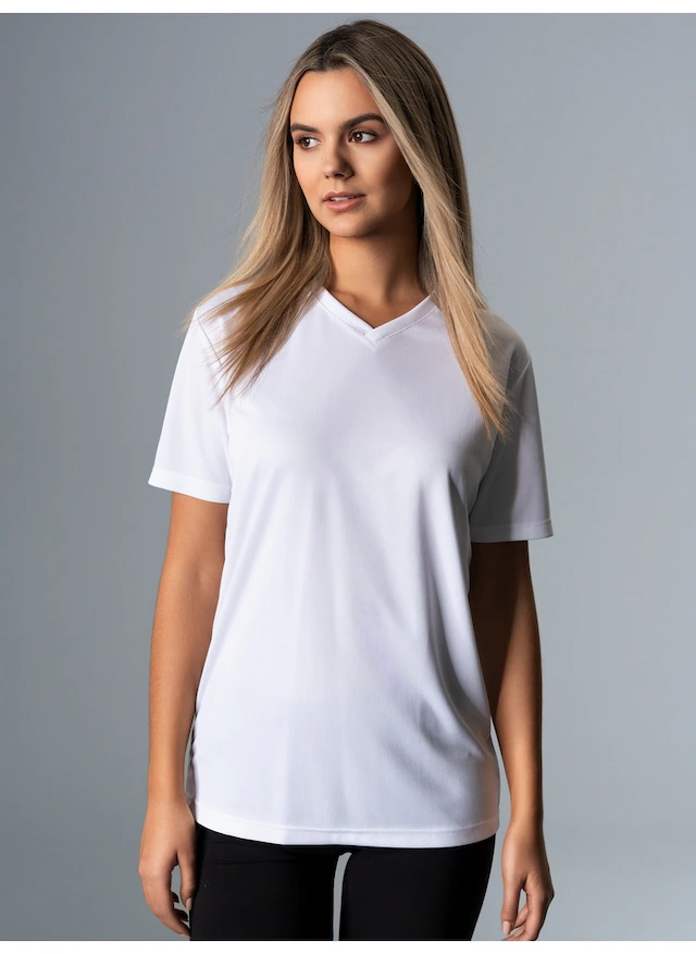 Trigema T-Shirt »TRIGEMA V-Shirt COOLMAX®« 1 Stk.