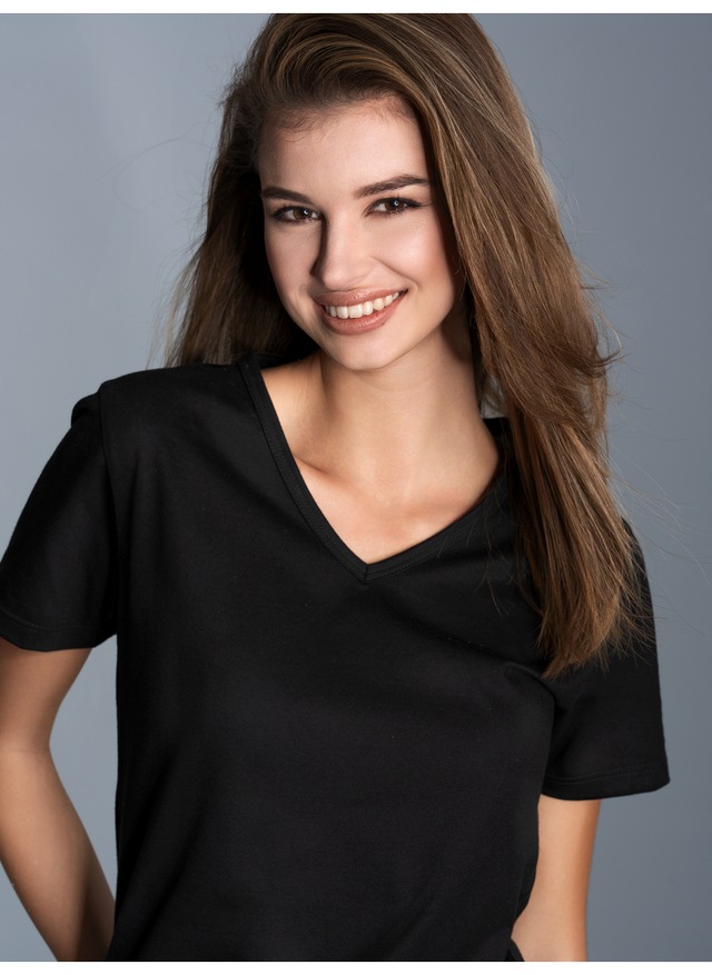 Trigema T-Shirt »TRIGEMA V-Shirt Slim Fit« 1 Stk.