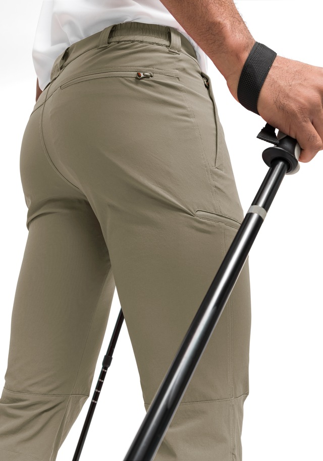 Maier Sports »Jennisei« kurze Hose Herren, luftige Wanderhose, leichte Outdoorhose, Reg Fit