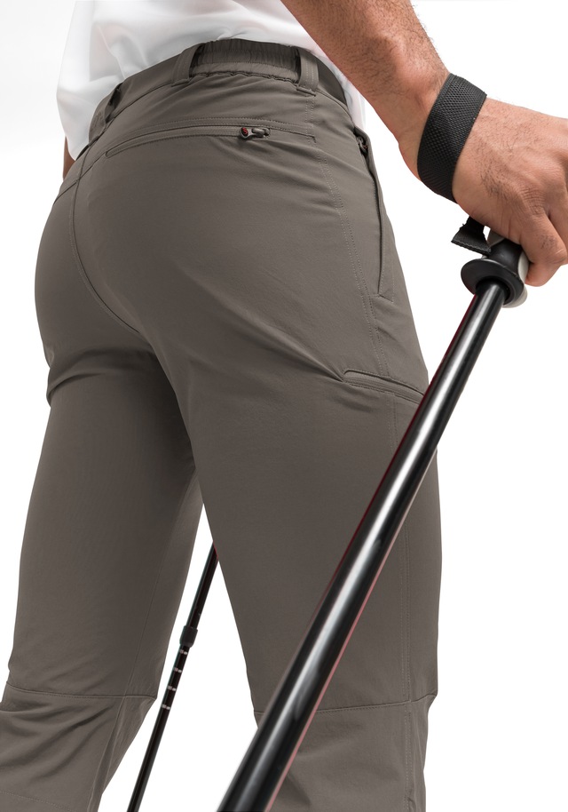 Maier Sports »Jennisei« kurze Hose Herren, luftige Wanderhose, leichte Outdoorhose, Reg Fit