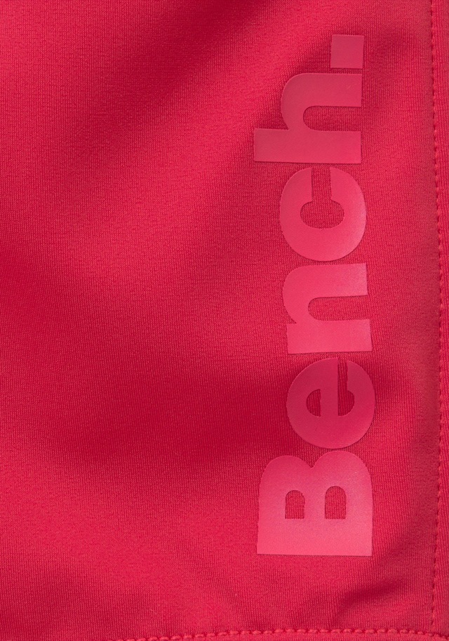 Bench. Boxer-Badehose mit seitlichem Logoprint