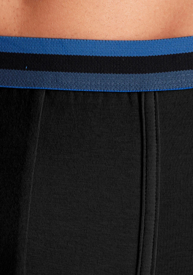 Bench. Langer Boxer Packung, 3 Stk. Unterhosen mit elastischem Bund und Logodruck auf dem Bein