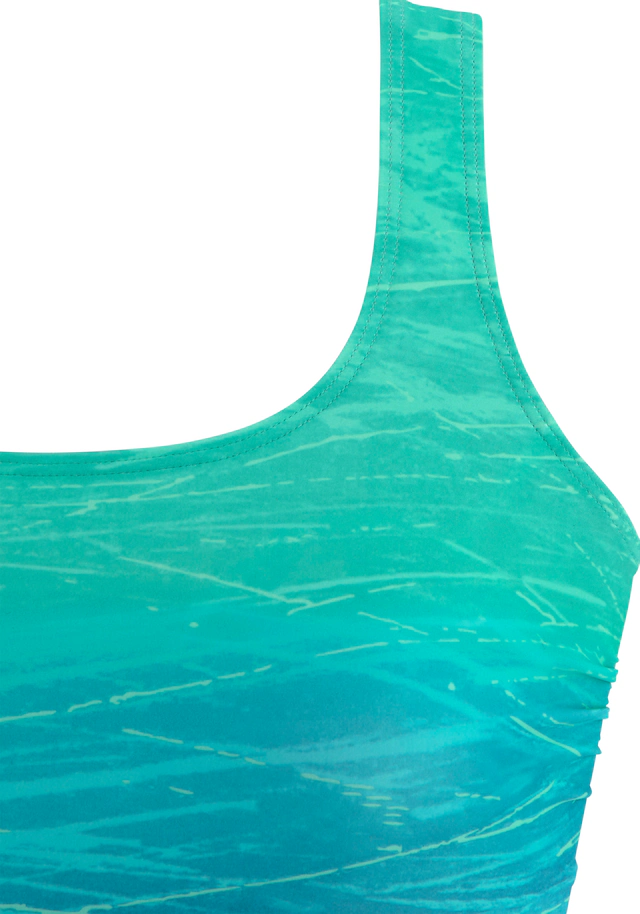 LASCANA Badeanzug mit Batikprint und Shaping-Effekt