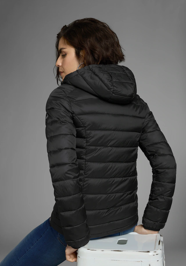 Polarino Steppjacke mit Kapuze Übergangsjacke für kühle Tage, aus leichtem Webmaterial