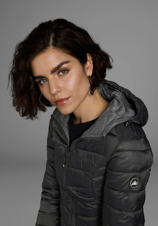 Polarino Steppjacke mit Kapuze Übergangsjacke für kühle Tage, aus leichtem Webmaterial