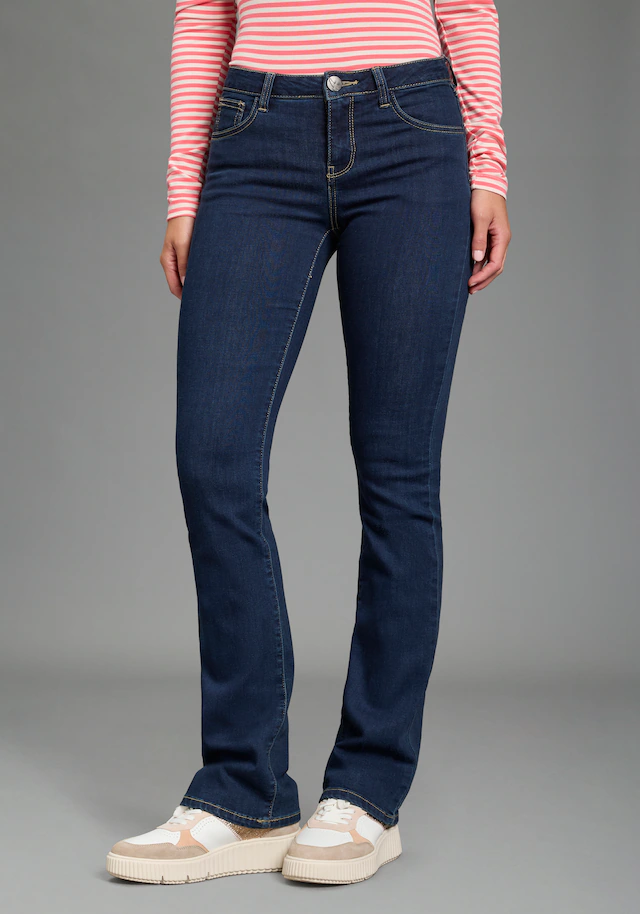 Arizona Bootcut-Jeans »Ultra-Stretch« normale Passform, Baby-Bootcut, Used-Look-Waschung