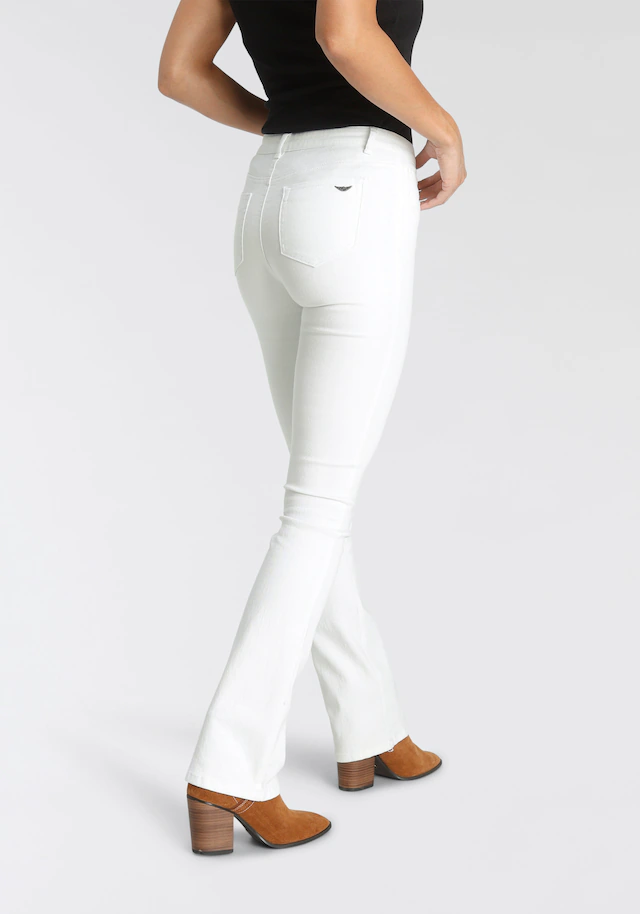 Arizona Bootcut-Jeans »Ultra-Stretch« normale Passform, Baby-Bootcut, Used-Look-Waschung