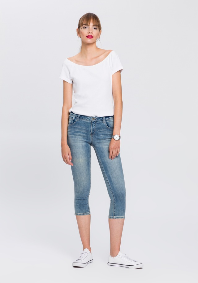 Arizona Caprijeans »Ultra-Stretch« extra-enger Schnitt, modischer Beinabschluss mit Schlitz