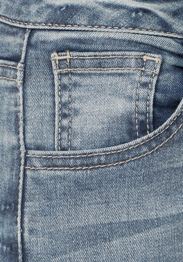 Arizona Caprijeans »Ultra-Stretch« extra-enger Schnitt, modischer Beinabschluss mit Schlitz