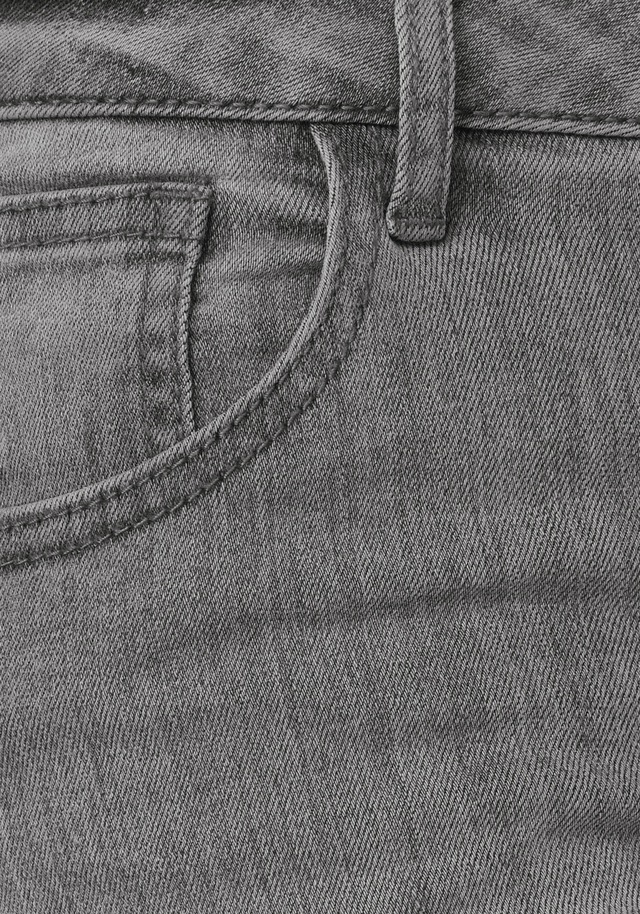 Arizona Caprijeans »Ultra-Stretch« extra-enger Schnitt, modischer Beinabschluss mit Schlitz