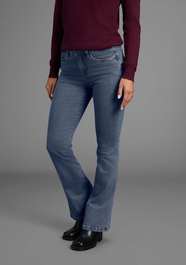 Arizona Bootcut-Jeans »Comfort-Fit« ausgestellte Beinform, mit Eingrifftaschen, High-Waist