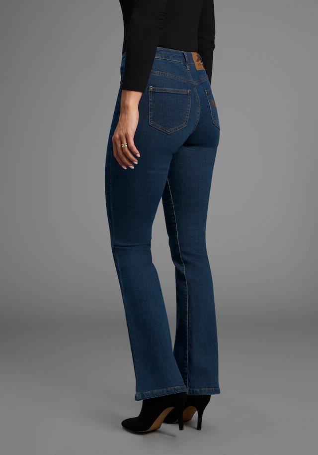 Arizona Bootcut-Jeans »Comfort-Fit« ausgestellte Beinform, mit Eingrifftaschen, High-Waist