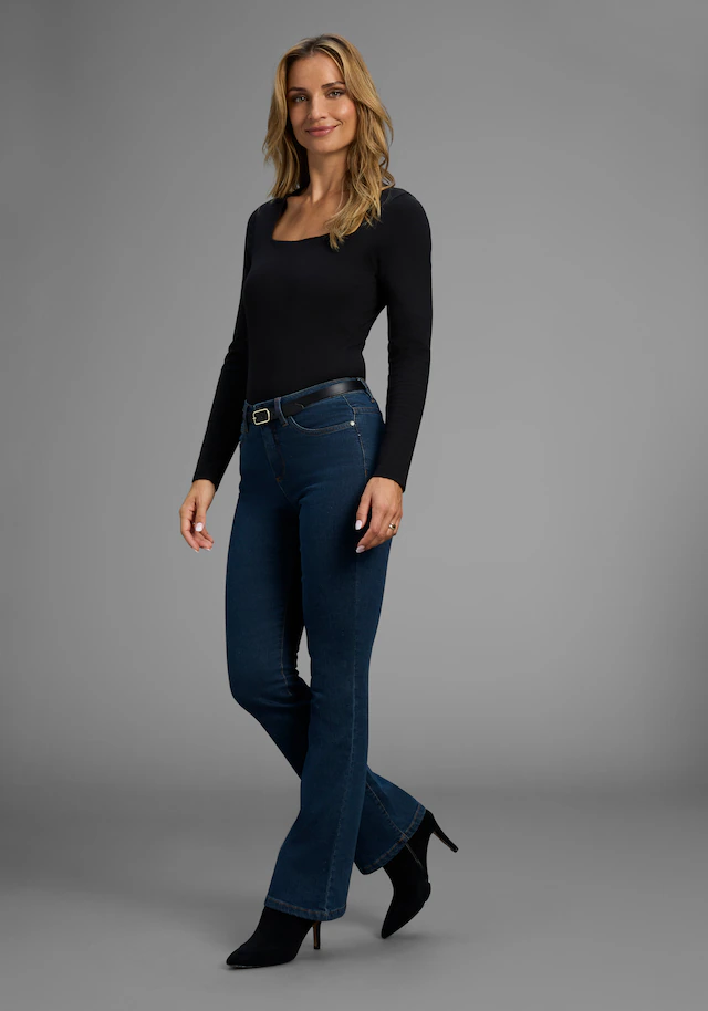 Arizona Bootcut-Jeans »Comfort-Fit« ausgestellte Beinform, mit Eingrifftaschen, High-Waist
