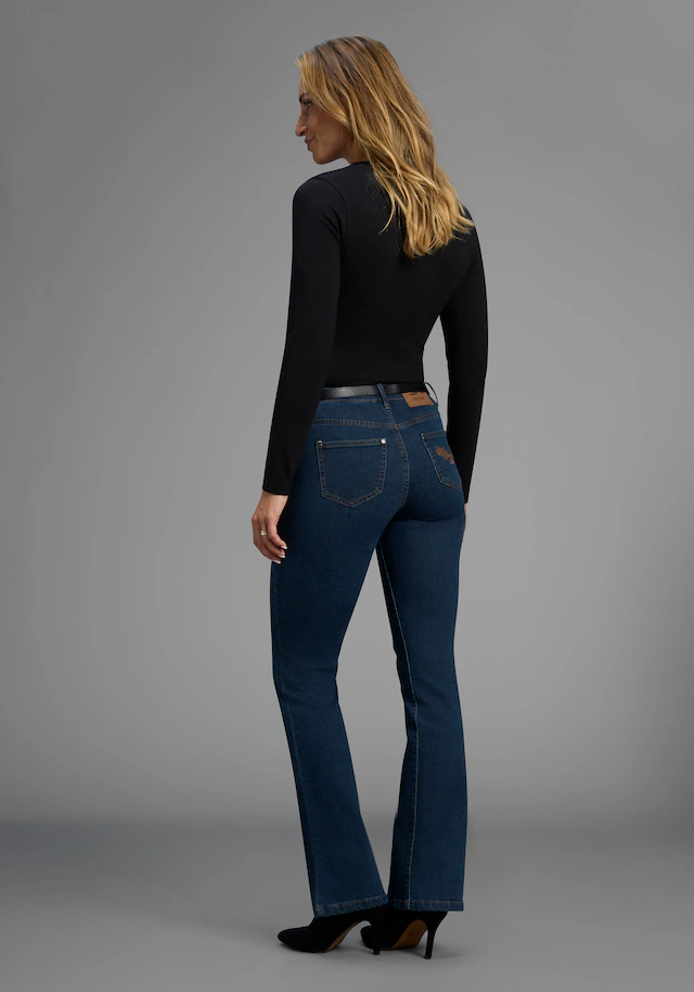 Arizona Bootcut-Jeans »Comfort-Fit« ausgestellte Beinform, mit Eingrifftaschen, High-Waist