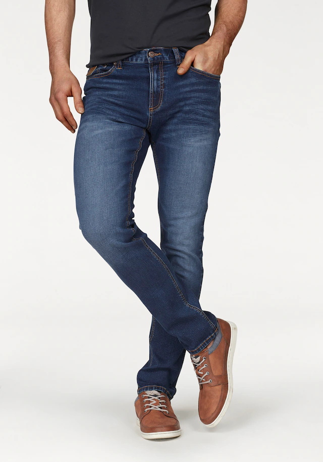 Bruno Banani Straight-Jeans »Hutch« gerade geschnittenes Bein, niedrige Leibhöhe, reguläre Passform