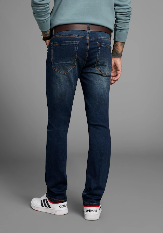 Bruno Banani Straight-Jeans »Hutch« gerade geschnittenes Bein, niedrige Leibhöhe, reguläre Passform