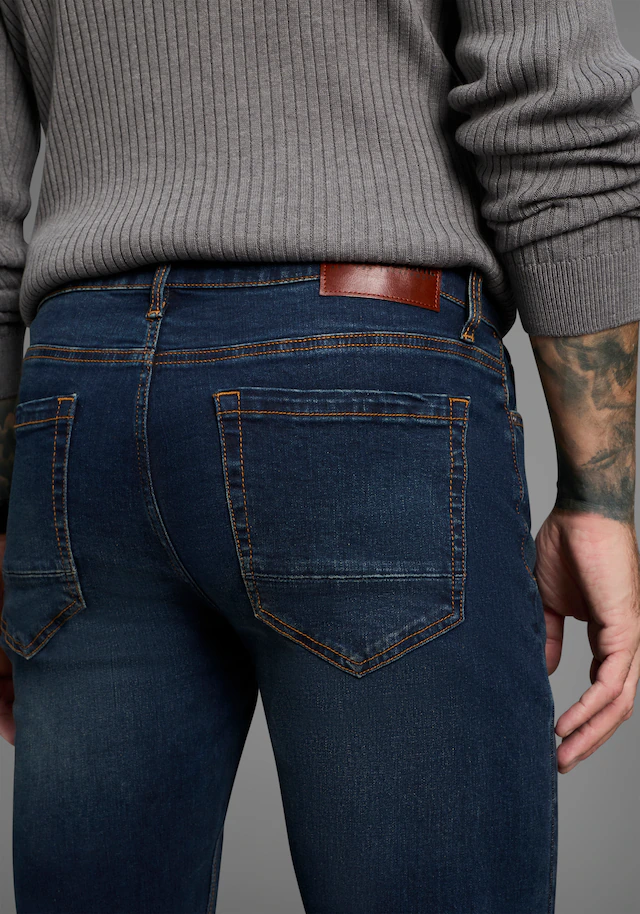 Bruno Banani Straight-Jeans »Hutch« gerade geschnittenes Bein, niedrige Leibhöhe, reguläre Passform