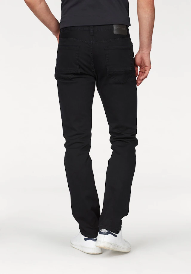 Bruno Banani Straight-Jeans »Hutch« gerade geschnittenes Bein, niedrige Leibhöhe, reguläre Passform