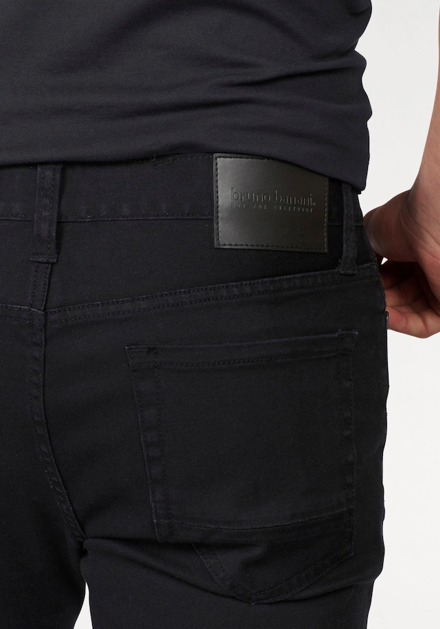 Bruno Banani Straight-Jeans »Hutch« gerade geschnittenes Bein, niedrige Leibhöhe, reguläre Passform