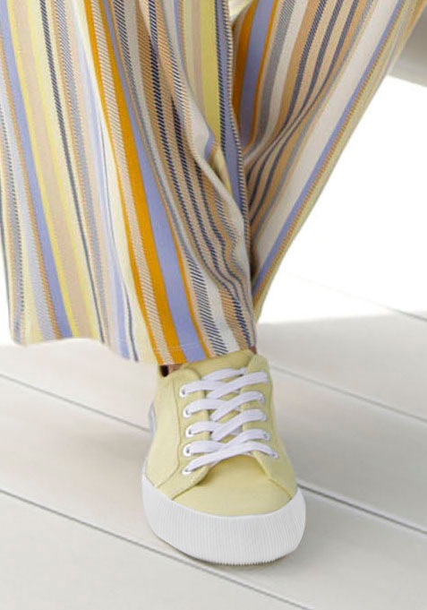 LASCANA Sneaker aus Textil, Schnürhalbschuh, Freizeitschuh, Turnschuh