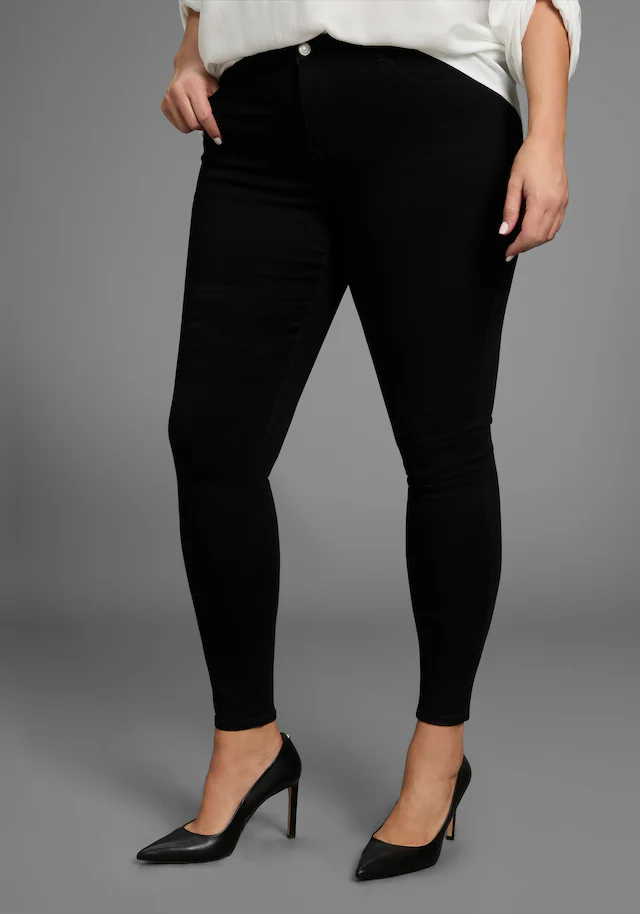 ONLY CARMAKOMA Skinny-fit-Jeans »CARTHUNDER PUSH UP REG SK JNS«
