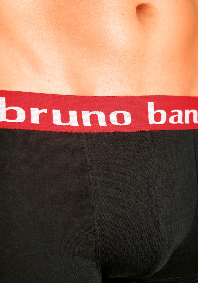 Bruno Banani Hipster Packung, 4 Stk. knapp sitzende Boxershorts in uni oder gemustert aus Baumwollmischung
