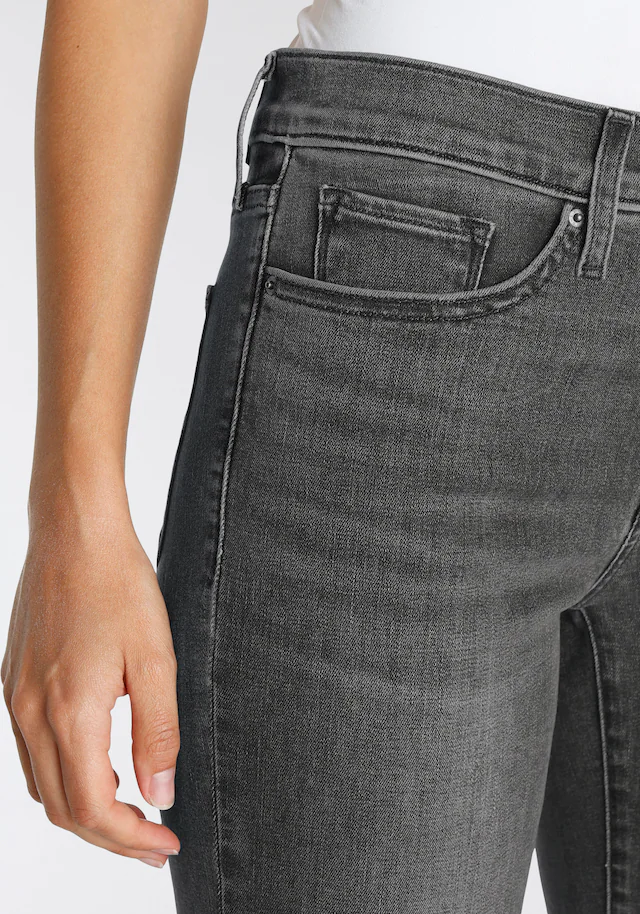 Levi's® Gerade Jeans »314 Shaping Straight« mit Stretch