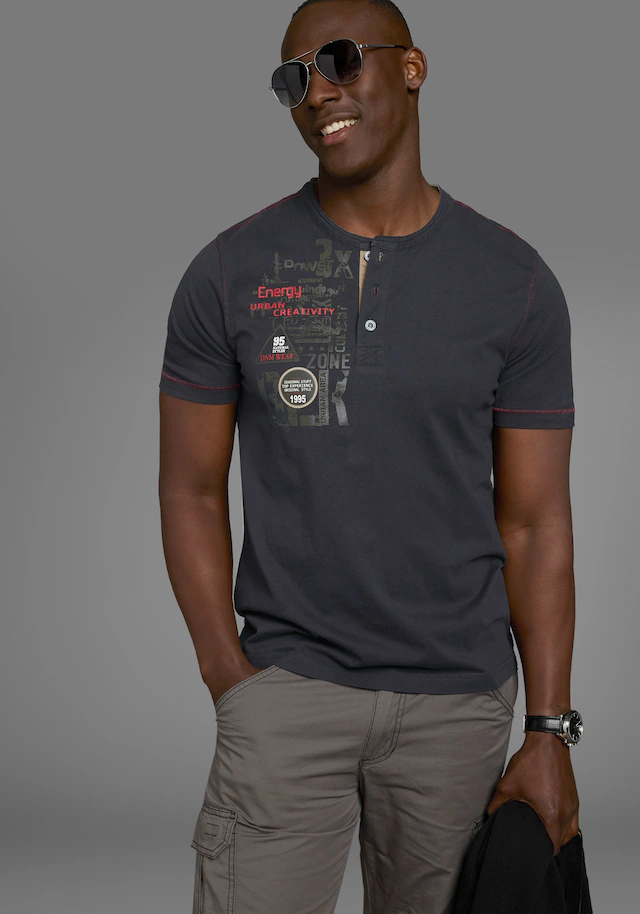 Man's World Henleyshirt Kurzarm, lässige Passform, bedruckt, Rundhals, casual