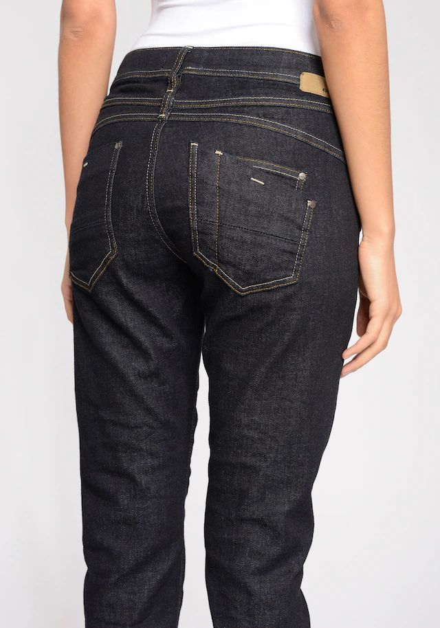 GANG Relax-fit-Jeans »94AMELIE« mit Used-Effekten