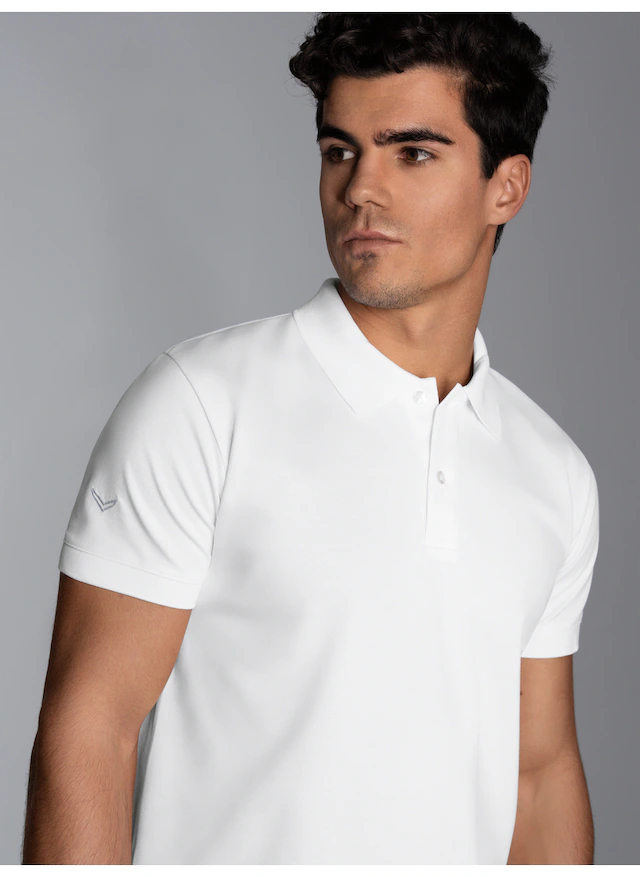 Trigema Poloshirt »TRIGEMA Slim Fit Poloshirt aus DELUXE-Piqué« 1 Stk.