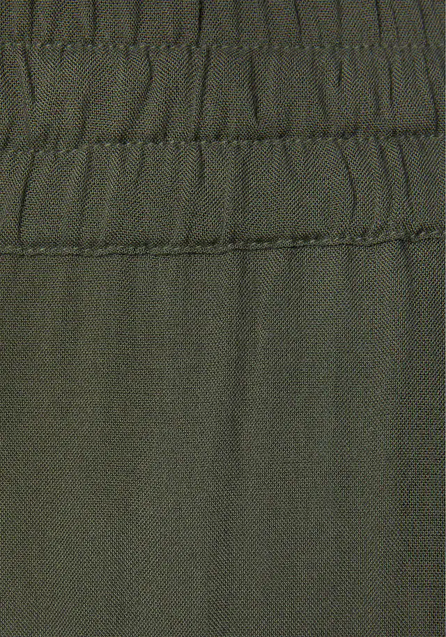 LASCANA Schlupfhose »aus sehr leichter, bequemer Viskose« bequeme Sommerhose im Business-Look, Schlupfhose