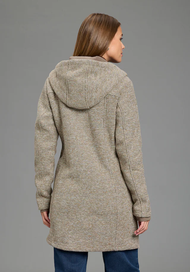 Polarino Strickmantel atmungsaktiv und wärmeisolierend. Strickoptik außen, Fleece innen.