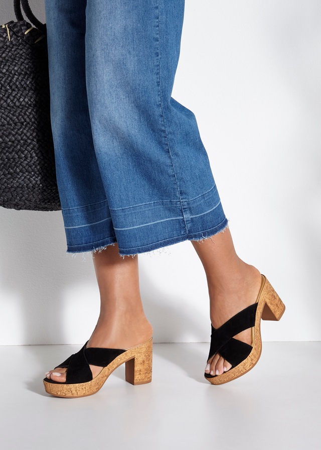 LASCANA Pantolette »Sommerschuh, offener Schuh, Sandalette, Mule,« aus Leder mit Blockabsatz in Kork-Optik