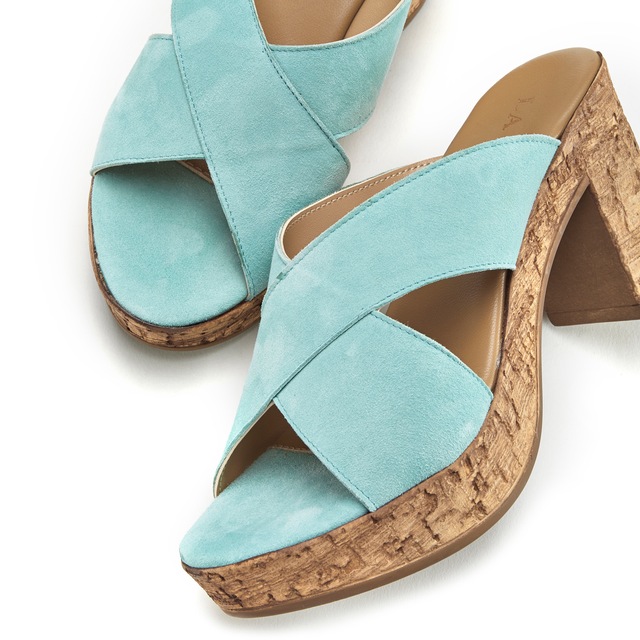 LASCANA Pantolette »Sommerschuh, offener Schuh, Sandalette, Mule,« aus Leder mit Blockabsatz in Kork-Optik