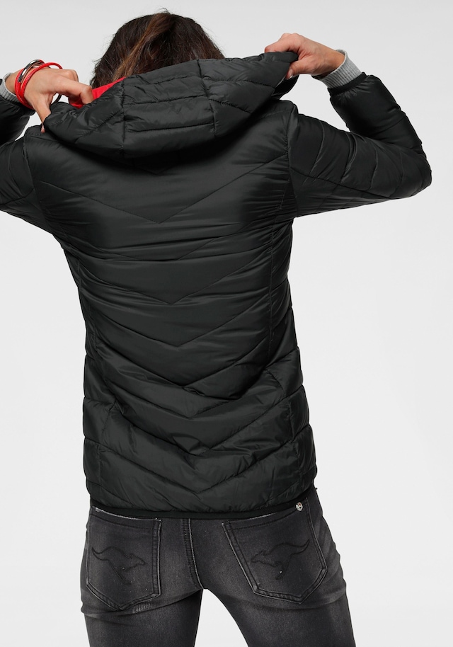 KangaROOS Steppjacke mit Kapuze mit kontrastfarbenen Details Übergangsjacken