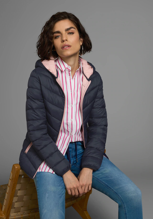 KangaROOS Steppjacke mit Kapuze mit kontrastfarbenen Details Übergangsjacken
