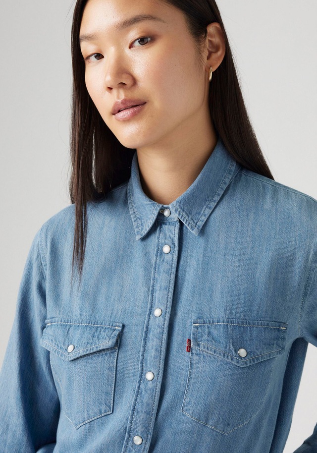 Levi's® Jeansbluse »ESSENTIAL WESTERN« mit Brusttaschen mit Druckknöpfen