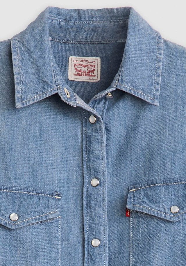 Levi's® Jeansbluse »ESSENTIAL WESTERN« mit Brusttaschen mit Druckknöpfen