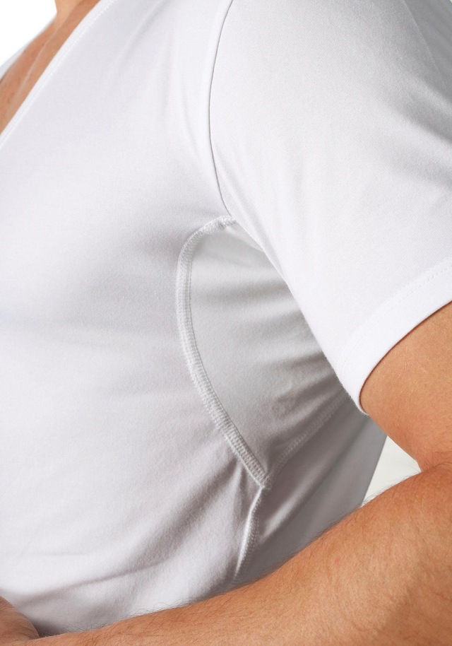 Mey Unterziehshirt »Dry Cotton Functional« Kurzarm, tiefem V-Ausschnitt, Single Jersey, mit extra-langem Rücken