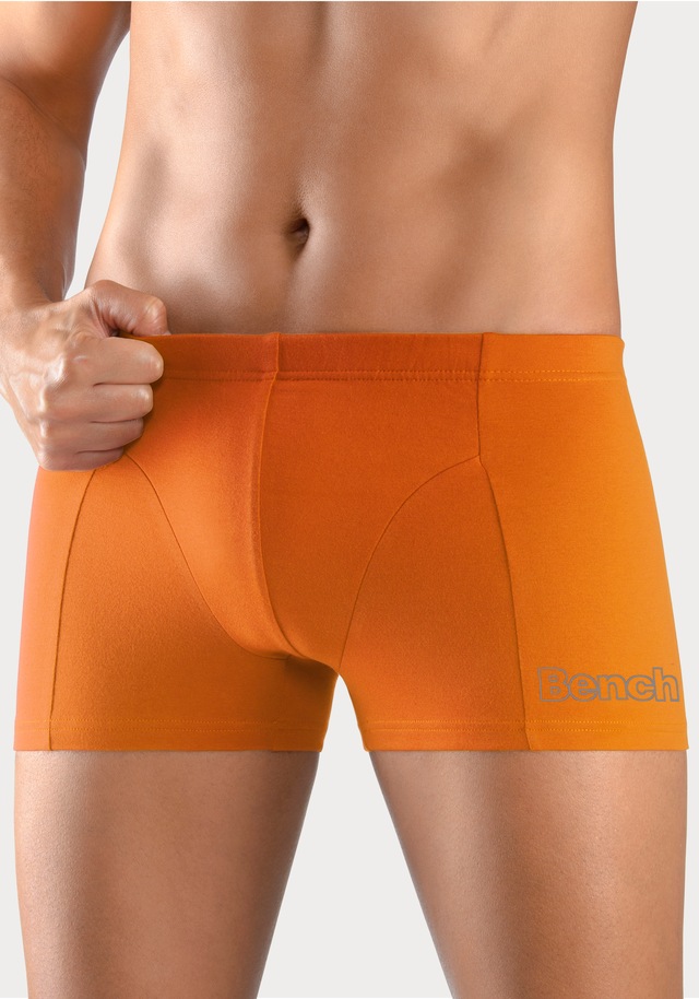 Bench. Boxer »Boxershorts für Herren« Dose, 4 Stk. Unterhosen in der Dose mit kleinem Logodruck auf dem Bein
